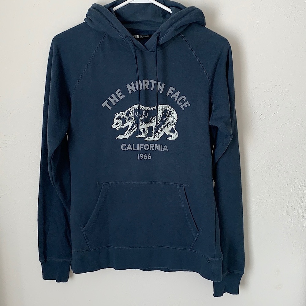 Women’s Small The North Face Polar Bear Hooded Sweatshirt